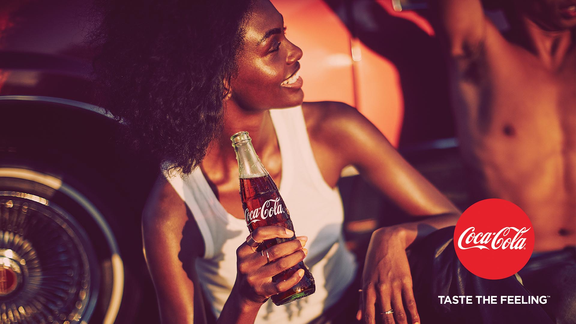Taste the feeling. Кока кола реклама. Coca Cola реклама. Реклама колы. Рекламная кампания Кока колы.